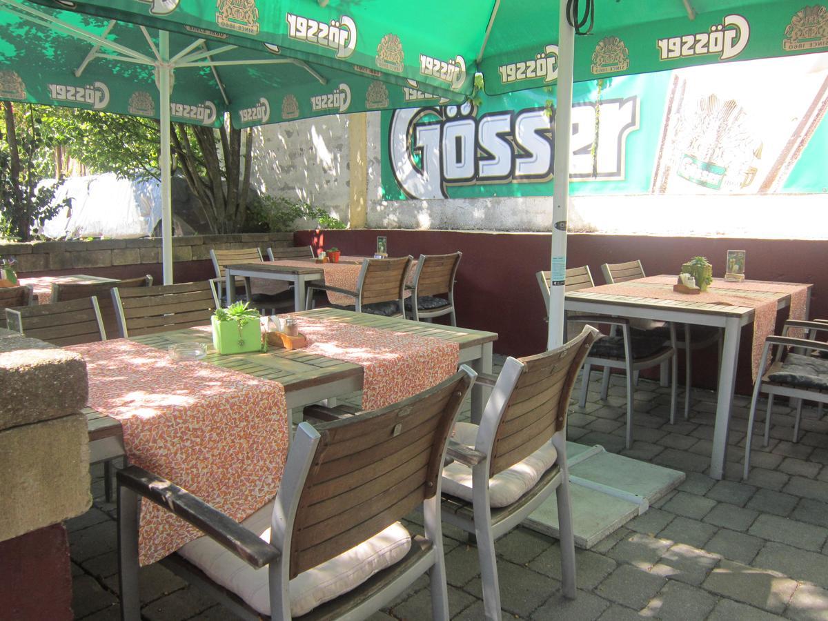 Guest House Veronika Kocevje Esterno foto